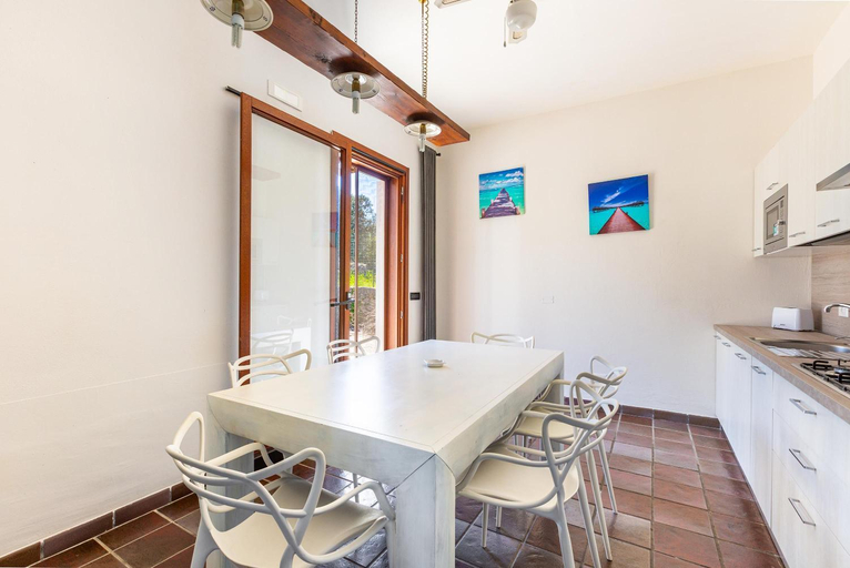 Others 5, Villa Carlotta by Perle di Puglia, Brindisi
