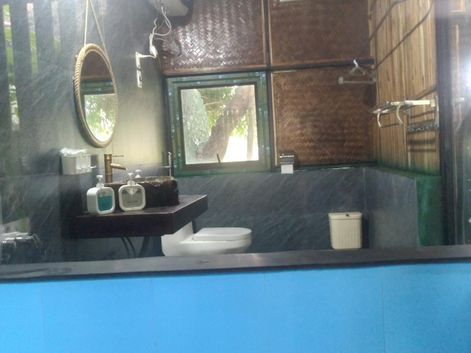 Bathroom 3, Ali 2, Hoa Lư