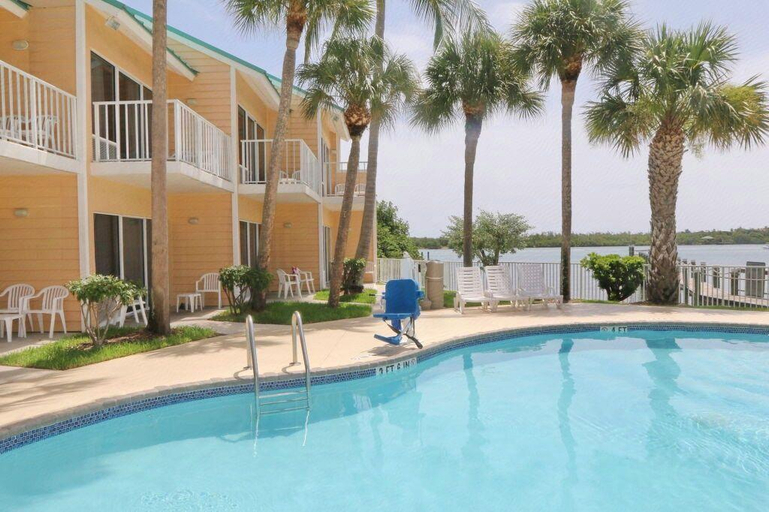 Sport & Beauty 5, Jupiter Waterfront Inn, Martin