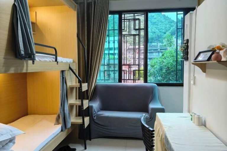 Room 4, Kunshuo Hotel, Qiandongnan Miao and Dong