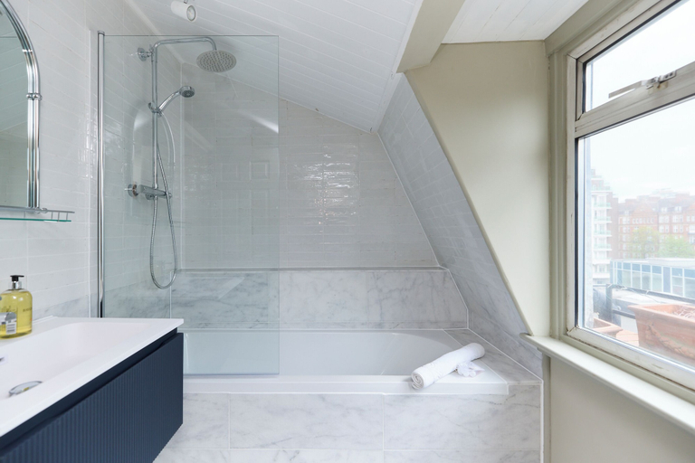Bathroom 2, The Fourth Above Dorset Square, London
