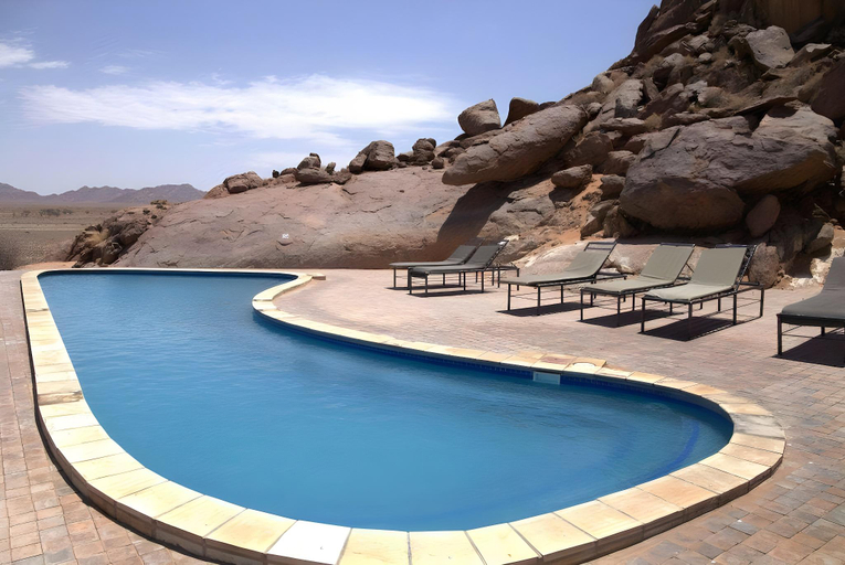 Sport & Beauty, Desert Quiver Camp, Gibeon