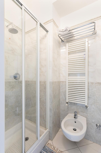 Bathroom 4, Camere Margot, La Spezia
