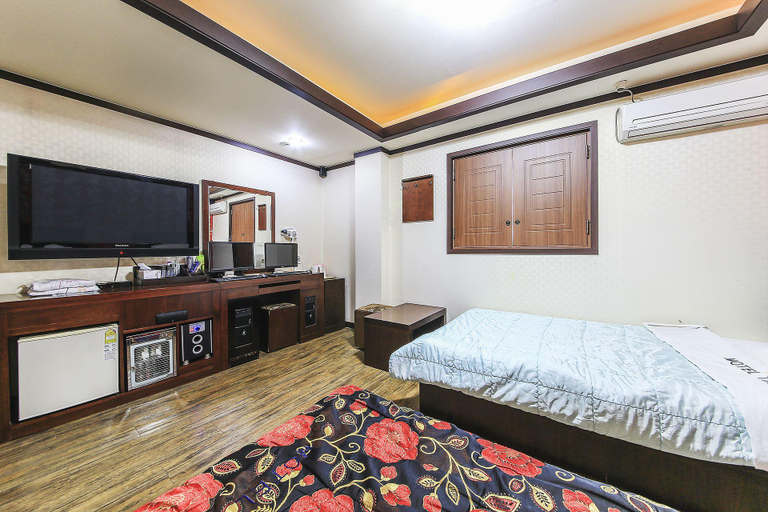 Bedroom 4, Cheonan Taejo, Cheonan