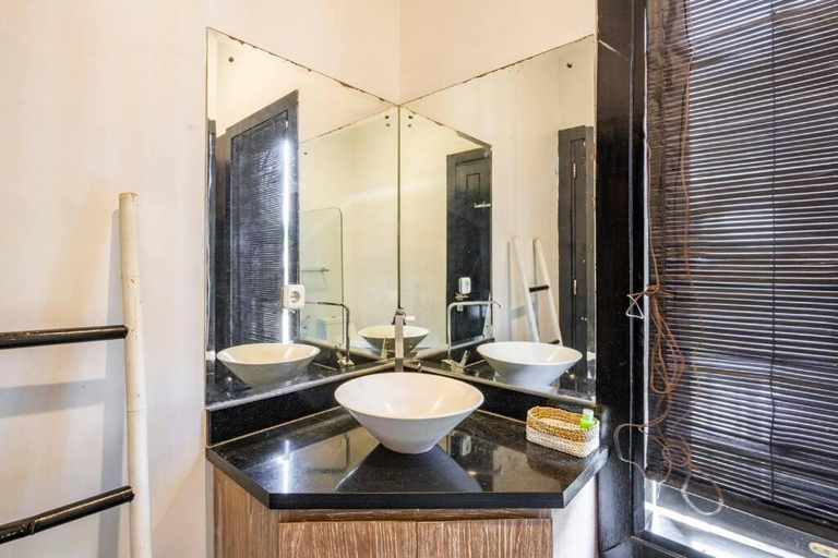 Bathroom 4, Cozzy Villa Lingkar 89 A Canggu Bali, Badung