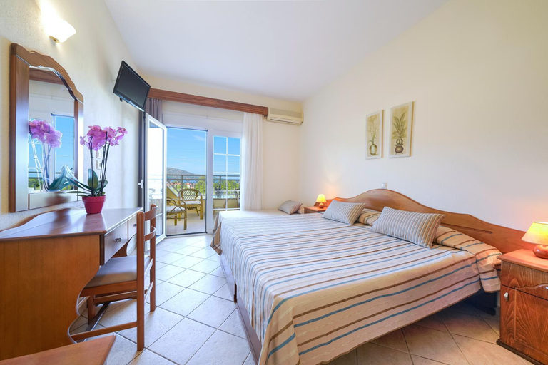 Bedroom, Elena Nina Studios, East Macedonia and Thrace