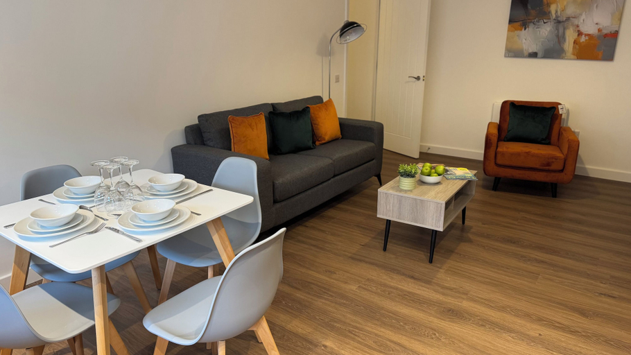 Living area 5, The Square Apartments Flat 5, Swindon