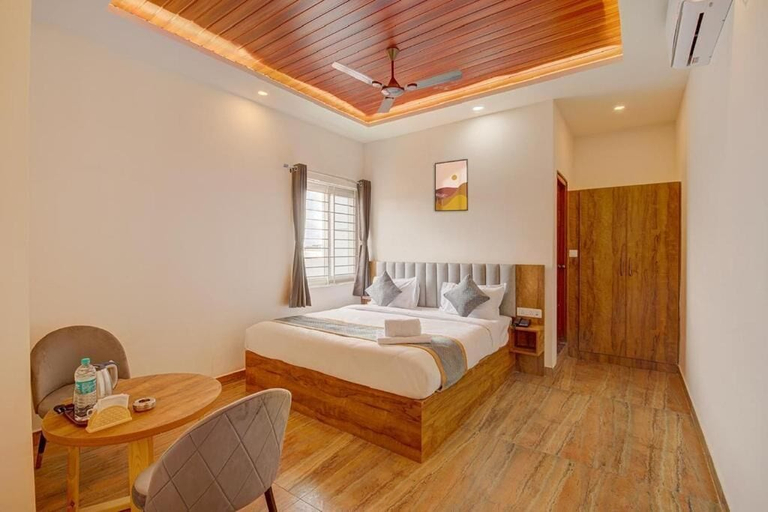 Room 5, Hotel Tree Suites Next Airport In, Bangalore