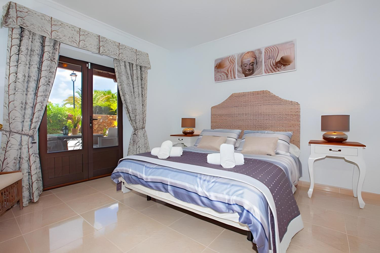 Others 3, Villa Montana, Las Palmas