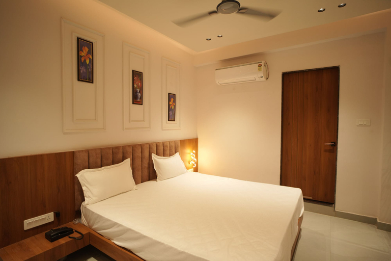 Room 2, Hotel Madhuram Shivpuri, Shivpuri