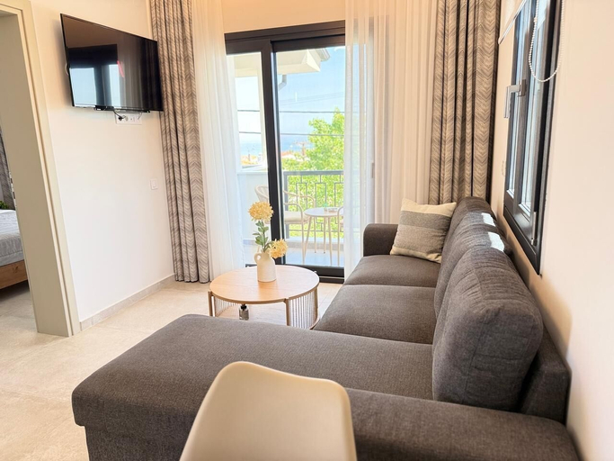 Living area 2, MALKA PREMIUM SUITES, Central Macedonia