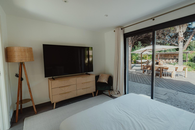 Bedroom, Villa Ryx avec piscine, Var