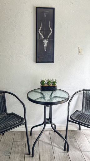 Interior 2, Executive Studio, Lee