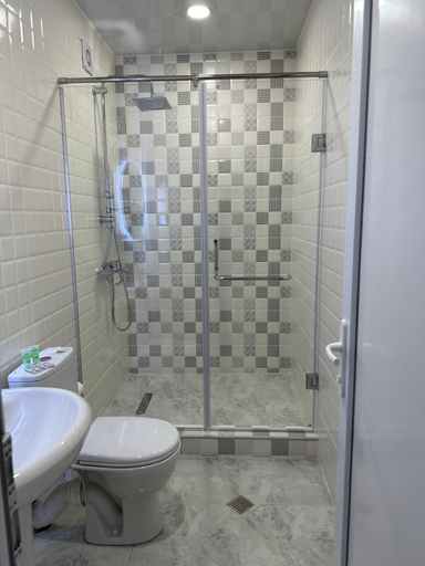 Bathroom 3, Seaside apartment_abuseridze, Batumi