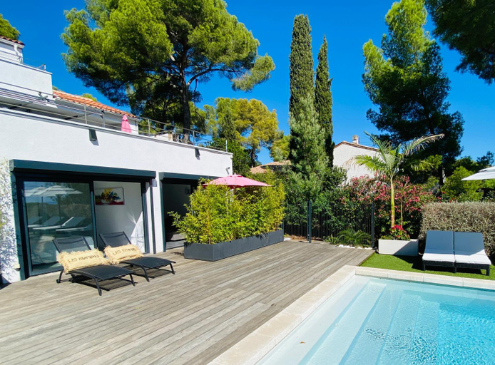 Exterior view 5, Villa Mediterranea, Var