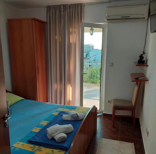 Others 2, Apartments Becici, Bela Rada
