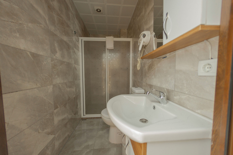 Bathroom 5, Elikti Otel, Ardeşen