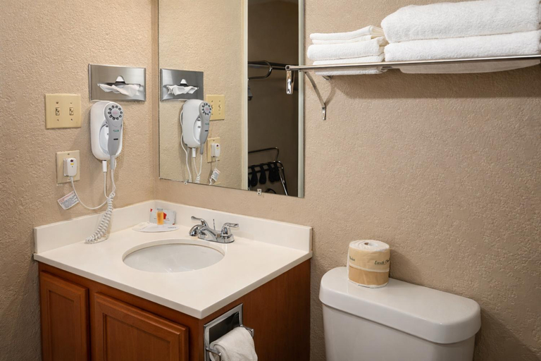 Others 5, Super 8 By Wyndham Gallup, McKinley