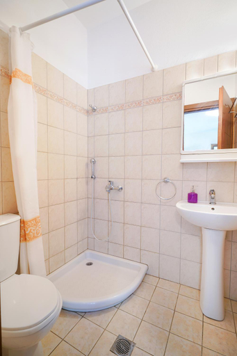 Bathroom 3, Elena Nina Studios, East Macedonia and Thrace