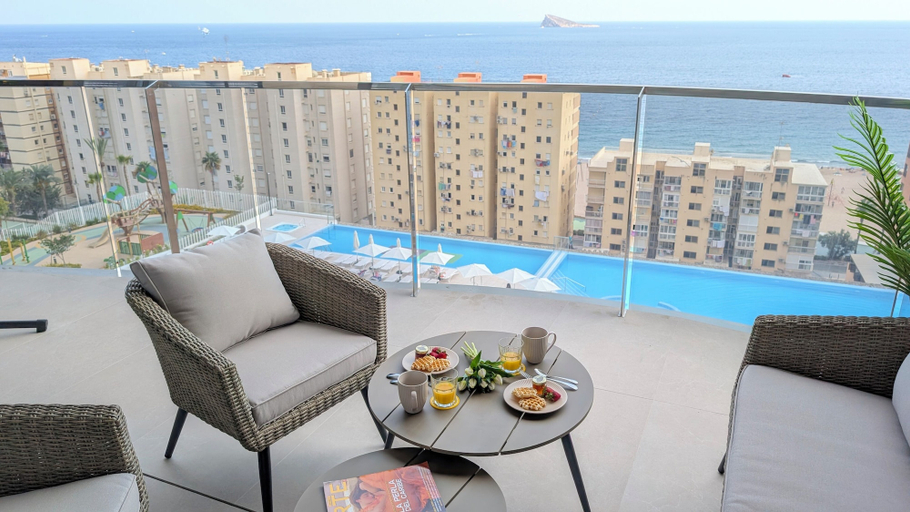 Terrace/patio 4, Sunset Sailors Apartments, Alicante