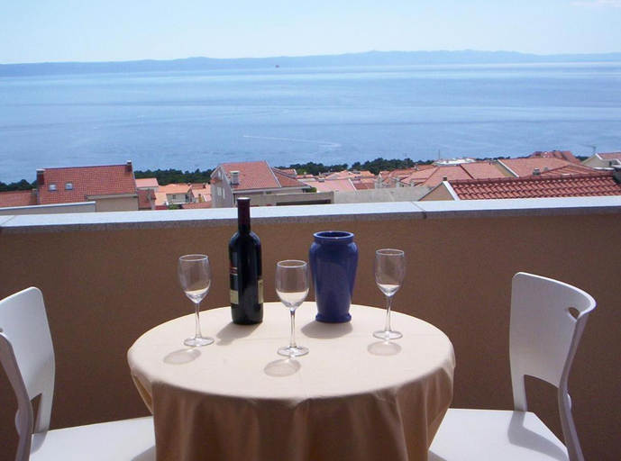 Others 5, SARITA Apartments 1, Makarska