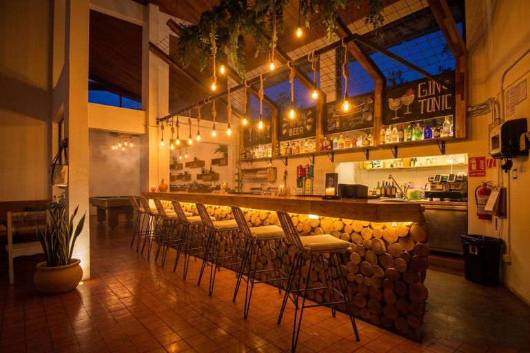 Food & Drinks 4, Off the Grid Monteverde, Puntarenas
