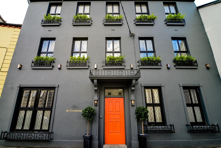 Exterior & Views, the Continental Boutique Residence