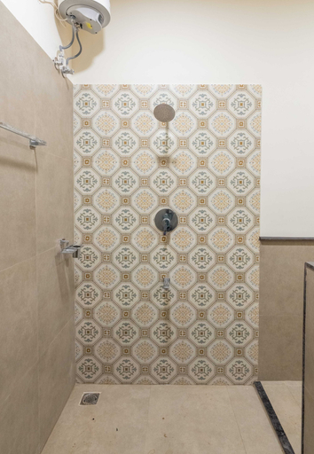 Bathroom, Nadhima Villas, Wardha