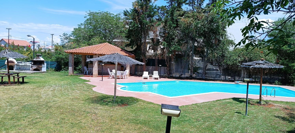 Garden 4, Mega pool and BBQ villa, Peloponnese