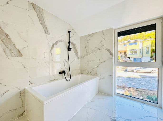 Bathroom 3, Quiet Luxury 4BR With1LR Garden Villa, Mödling