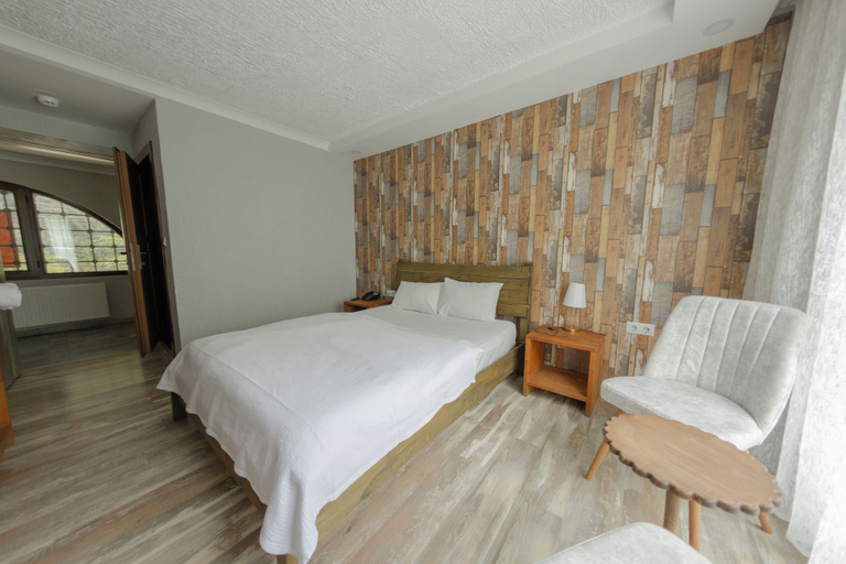Bedroom 2, Elikti Otel, Ardeşen