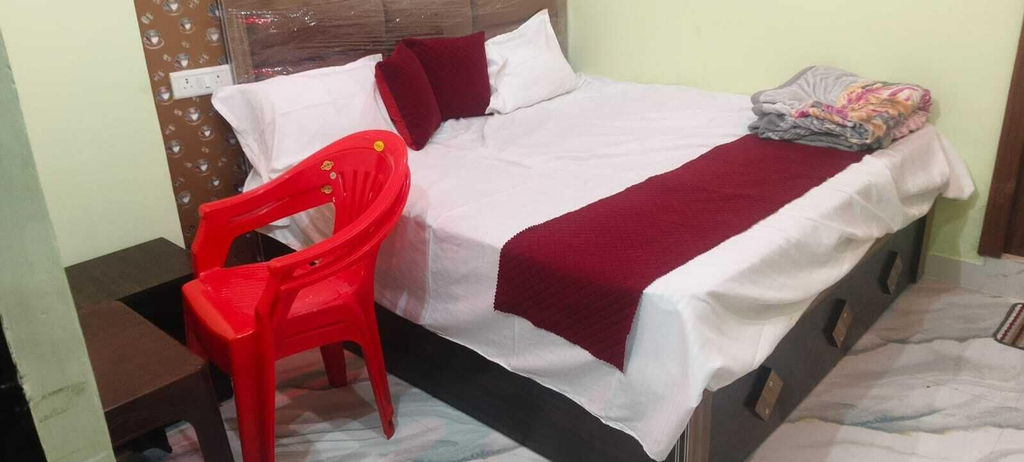 Room 2, HOTEL KUSHAL AND RESTAURANT, Allahabad