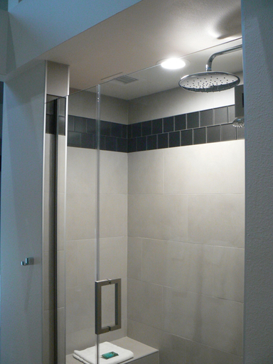 Bathroom 4, Lone Tree Golf Club And Hotel, Douglas