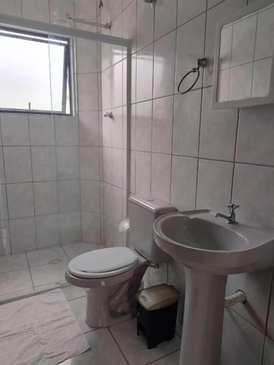 Bathroom 2, Colônia de Férias Beleza e Arte, Caraguatatuba