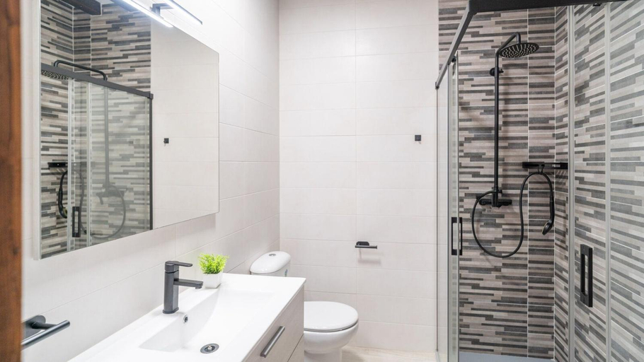 Bathroom 3, Casa Adrian Almachar by Ruralidays, Málaga