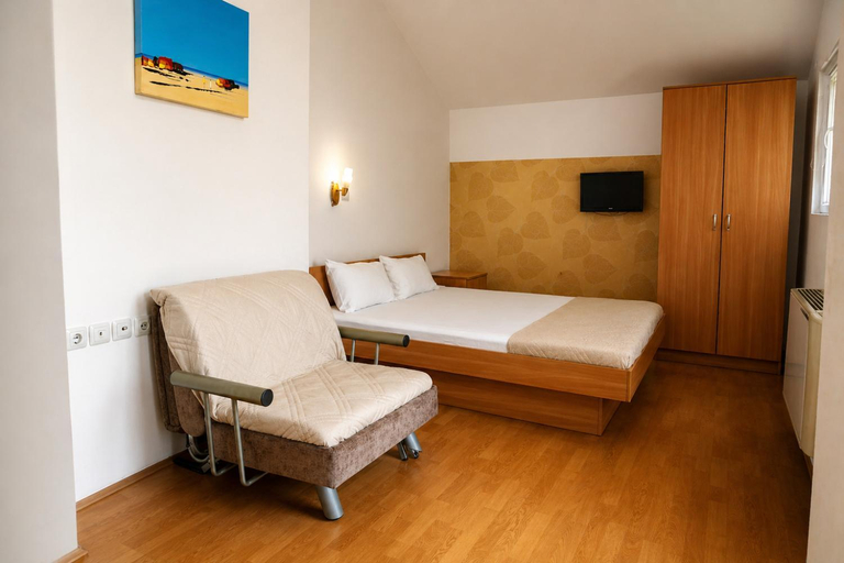 Others 3, Livija rooms