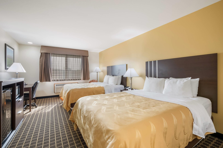 Bedroom 4, Quality Inn Edgerton - Lake Koshkonong, Rock