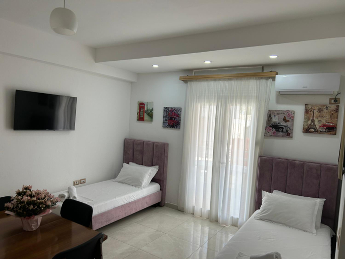 5, Mike Apartments, Sarandës
