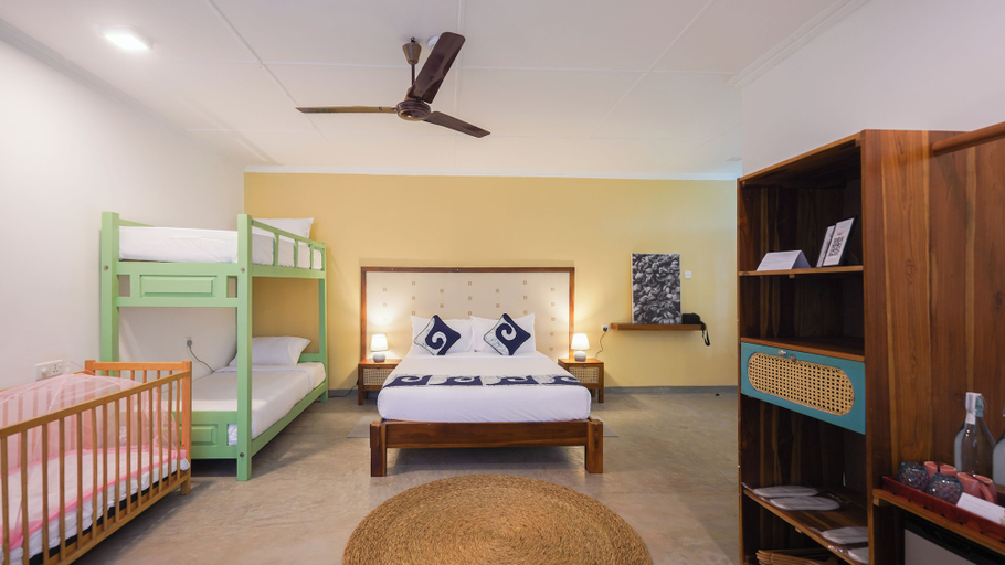 Room 2, Surfing Elephant Resort, Matara Four Gravets