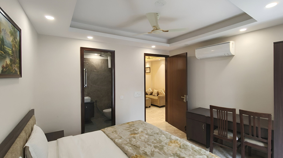 Room 5, Fortune Home Service Apartment 3BHK G-71, Delhi
