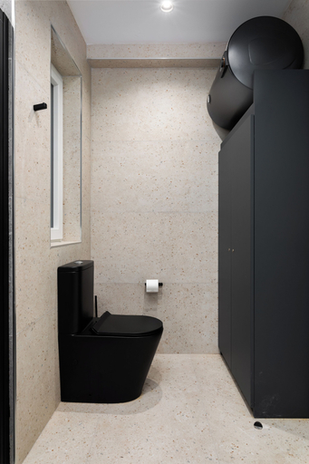 Bathroom 3, Modern 1BR APTS near Manoel & Tigne