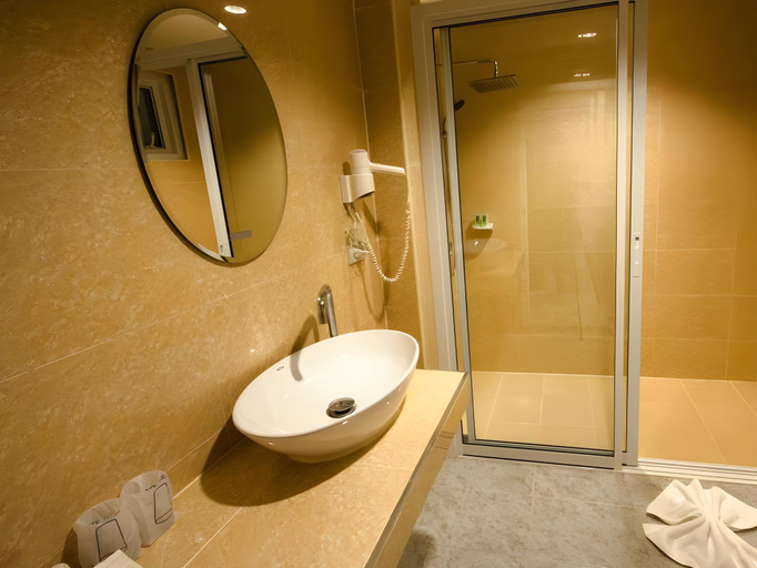 Bathroom 3, Chomphu Resort Khaolak, Takua Pa