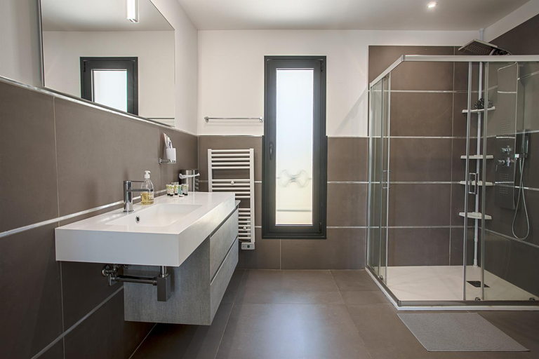 Bathroom 4, Villa Ryx avec piscine, Var