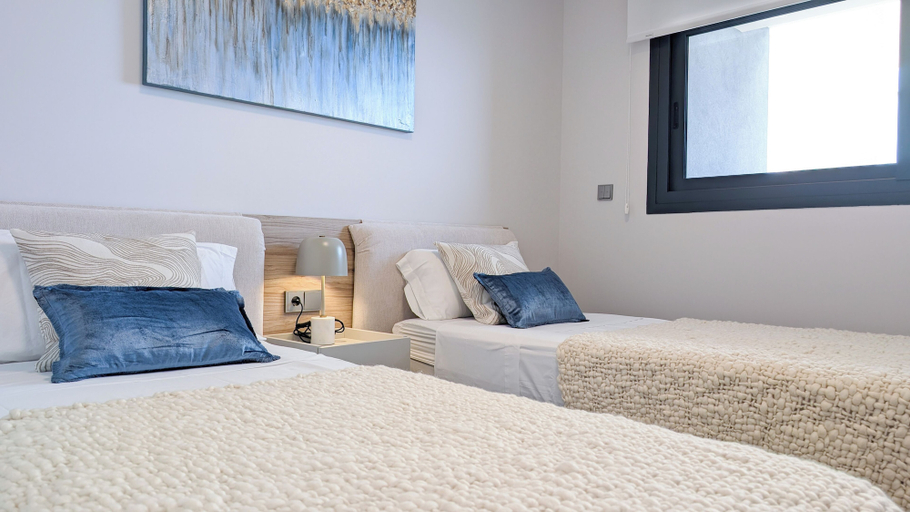 Room 5, Sunset Sailors Apartments, Alicante