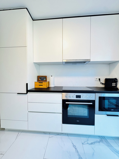 Private kitchen 5, Quiet Luxury 5BR Villa With Garden, Mödling
