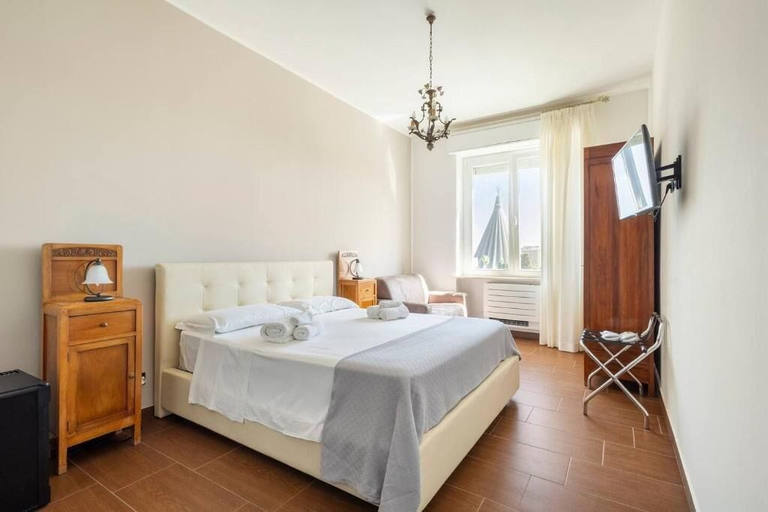 Room 5, Panoramic Rooms, Syracuse