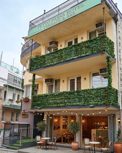 Exterior view, Tutto Passa Hotel, Tbilisi