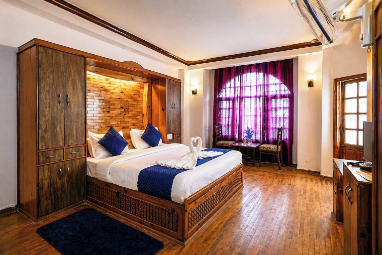 Bedroom 2, Flamingo Resort, Kullu
