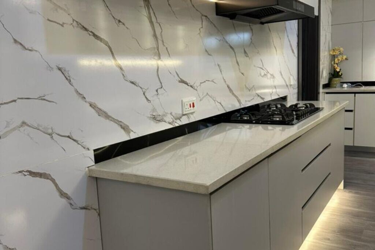 Private kitchen 5, Two Bedroom Luxury Apartment in Wuse 2, AbujaMun
