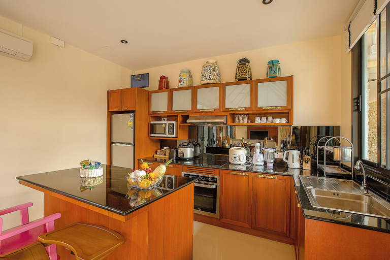 Food & Drinks 5, Rawayana Villas, Phuket Island